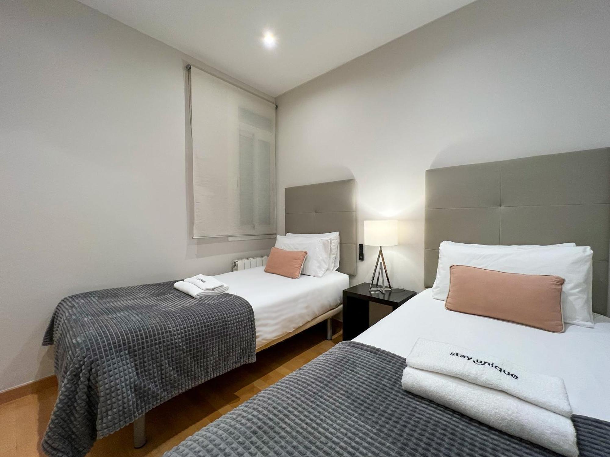 Stay U-Nique Apartments Sepulveda Барселона Екстериор снимка